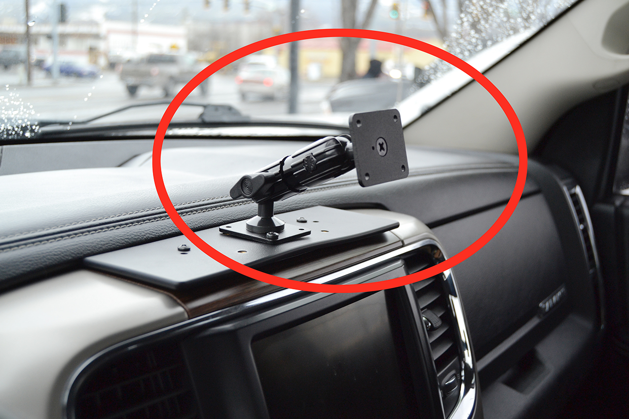 Brodit ProClip montážní konzole pro Dodge Ram Pick Up 1500 13-18, na střed