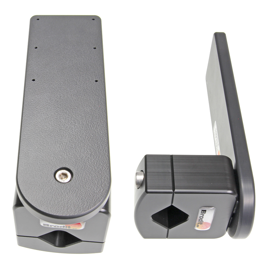 Brodit standardní úchyt na trubku, průměr 19-30mm, montážní podložka 160x50 mm