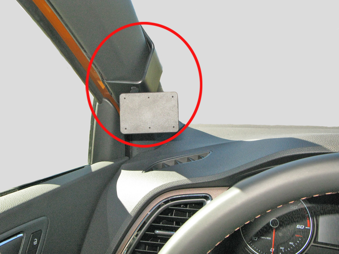 Brodit ProClip montážna konzola pre Seat Ateca 17-24/Cupra Ateca 20-25, vľavo na stĺpik