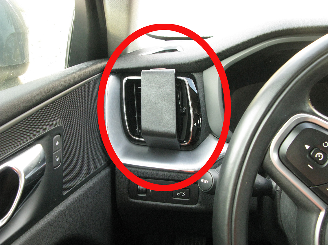 Brodit ProClip montážna konzola pre Volvo S60/V60 19-24/XC60 18-24, vľavo na mriežku