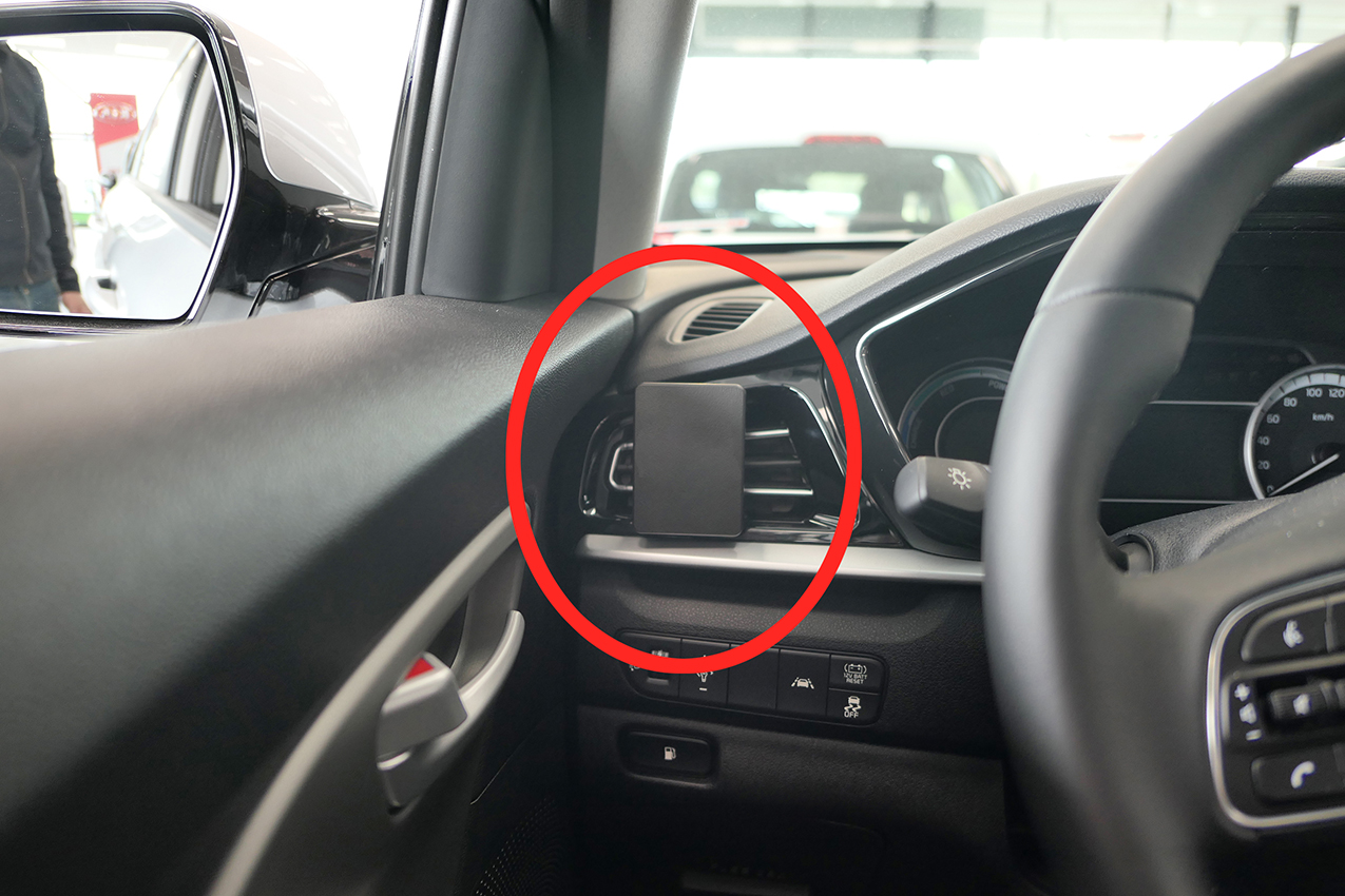 Brodit ProClip montážna konzola pre Kia Niro 20-22, vľavo na mriežku ventilácie