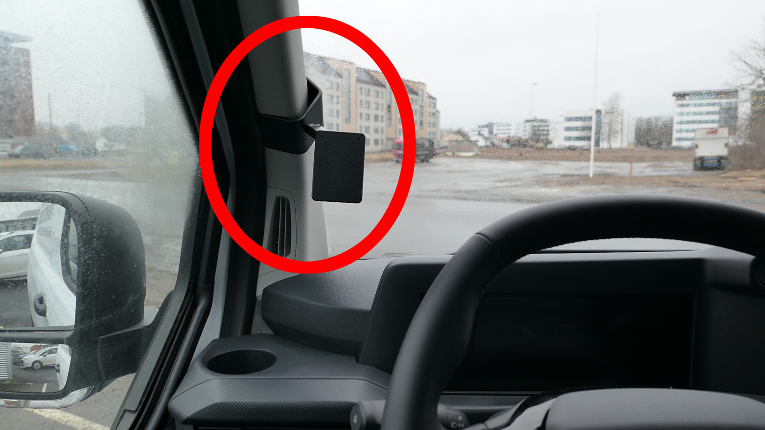 Brodit ProClip montážní konzole pro Ford Transit Custom 24-25, vlevo na sloupek