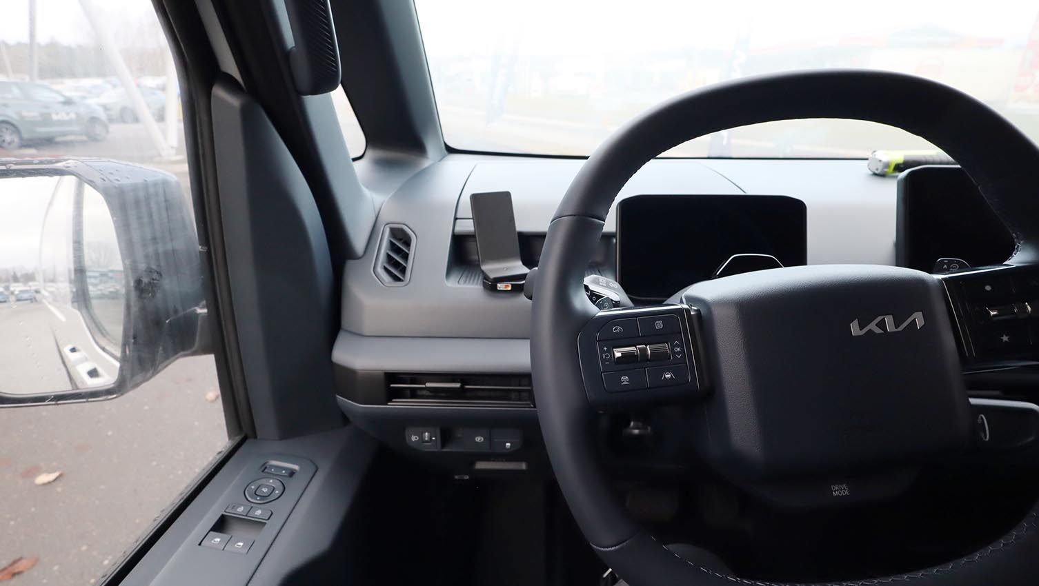 Brodit ProClip montážní konzole pro Kia PV5 Passenger, PV5 Cargo, 25-26, vlevo