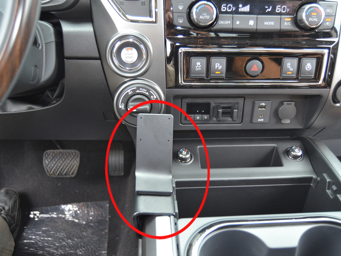 Brodit ProClip montážna konzola pre Nissan Titan 16-23 USA, na stred vľavo dole
