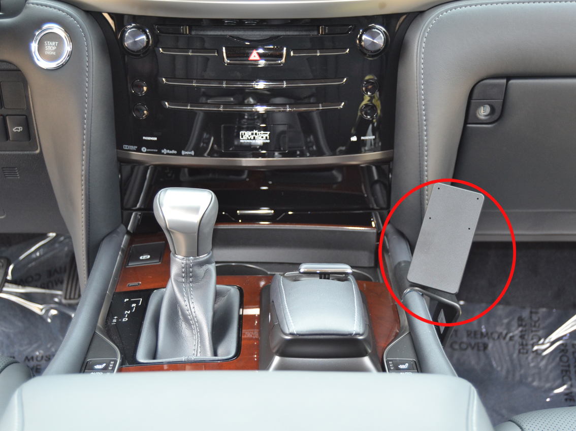 Brodit ProClip montážna konzola pre Lexus LX Series 16-21, na stred
