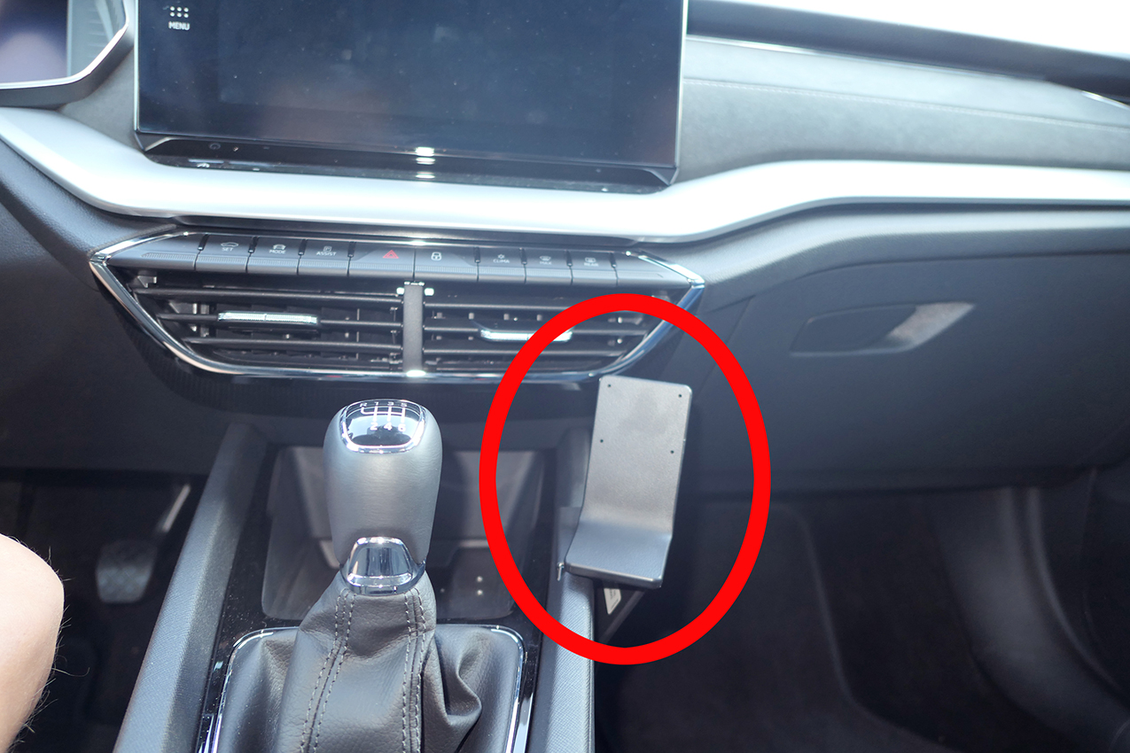 Brodit ProClip montážní konzole pro Škoda Octavia IV 20-24, na střed vpravo dolů