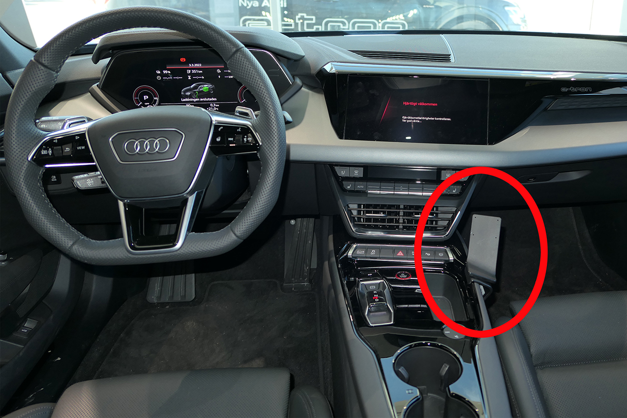 Brodit ProClip montážna konzola pre Audi e-tron GT 21-24, na stred vpravo dole