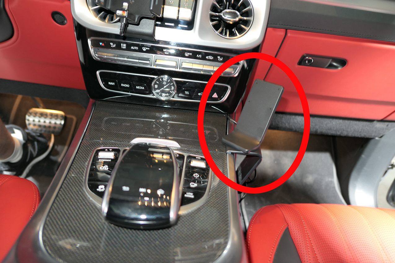 Brodit ProClip pre Mercedes Benz G-Class 19-24, na stred vpravo dole