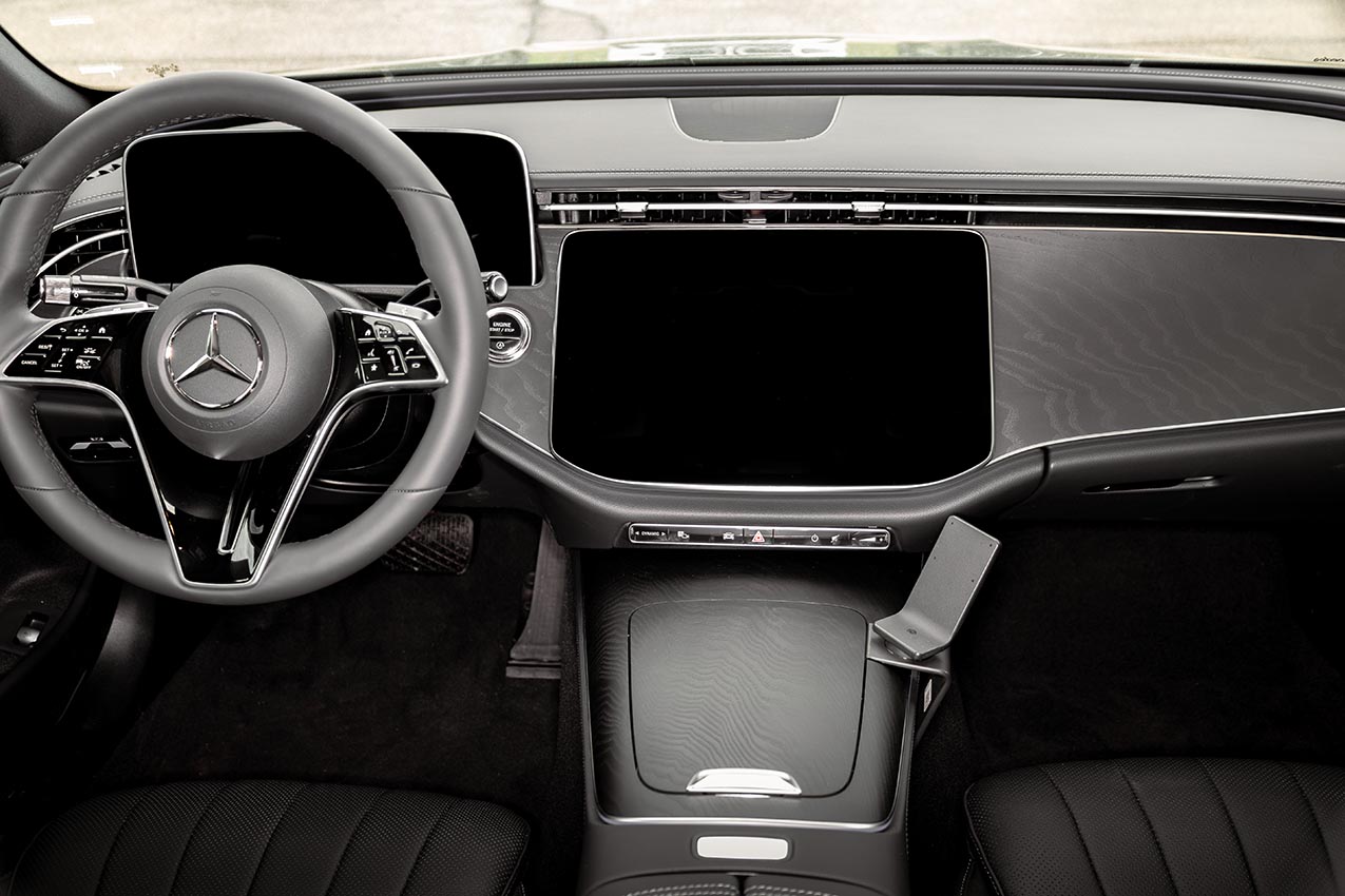 Brodit ProClip montážní konzole pro Mercedes Benz E-Class, Stationwagon, Sedan, 24 - 26, vpravo dolů
