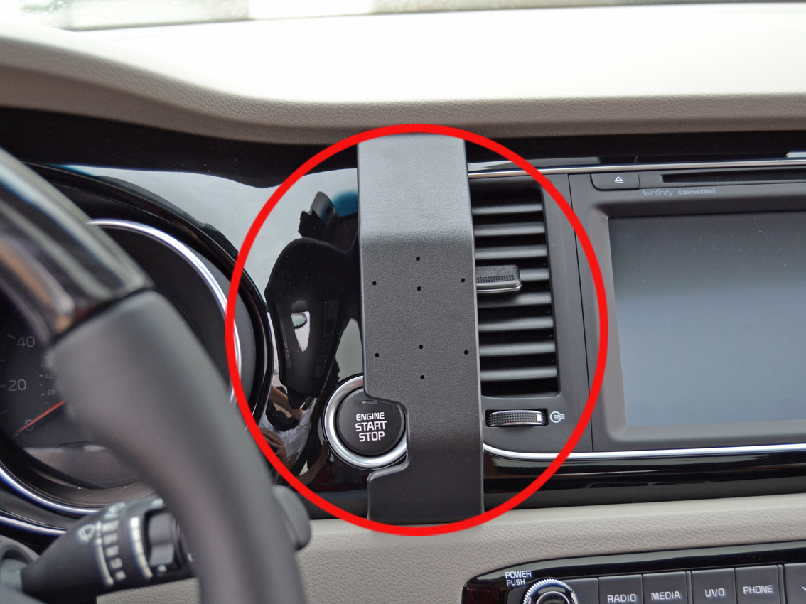 Brodit ProClip montážna konzola pre Kia Carnival/Sedona 15-21, na stred