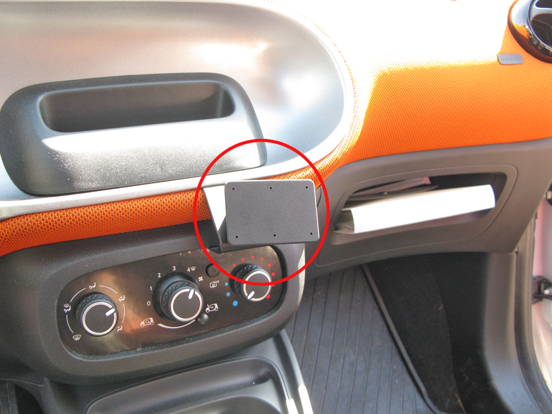Brodit ProClip montážna konzola pre Smart ForTwo 15-24/ForFour 15-22, na stred