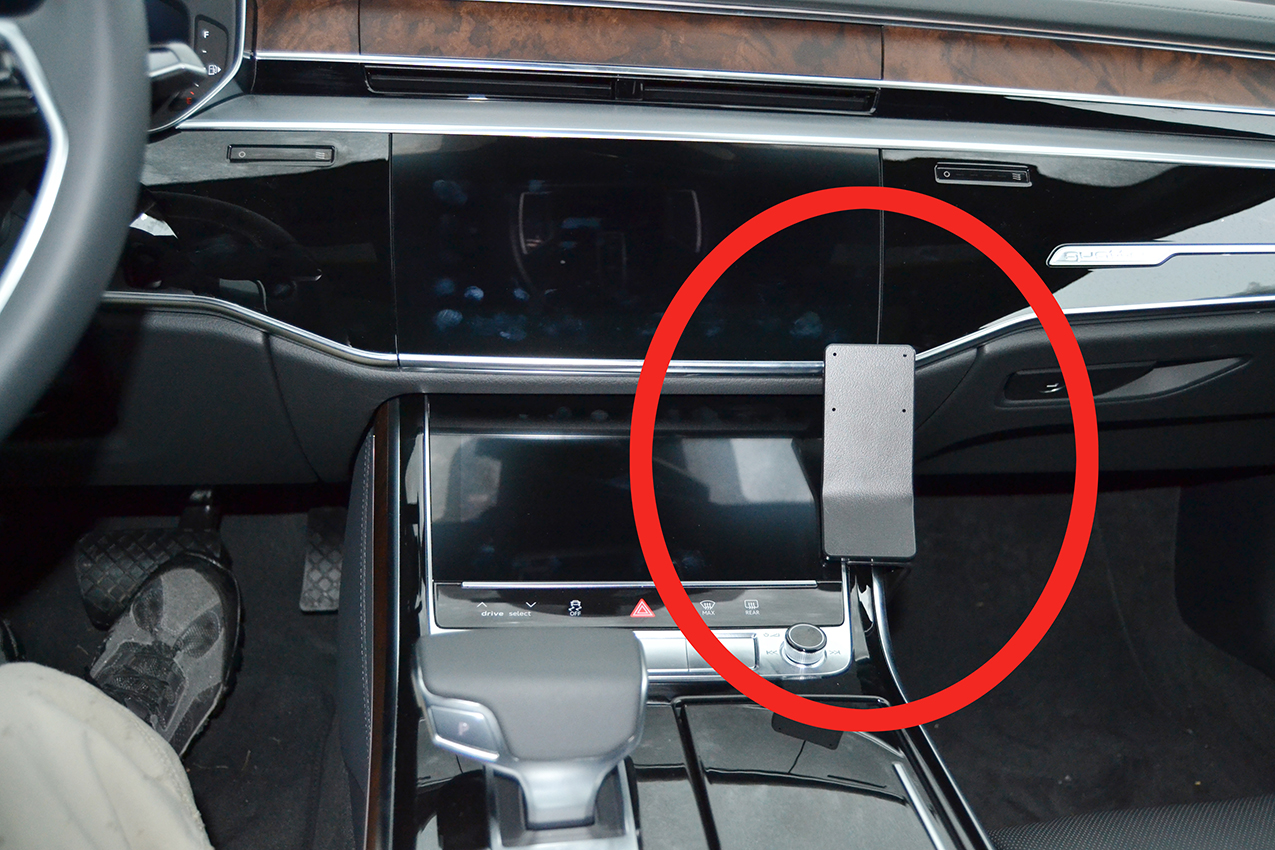 Brodit ProClip montážní konzole pro Audi A8 18-24, na střed vpravo