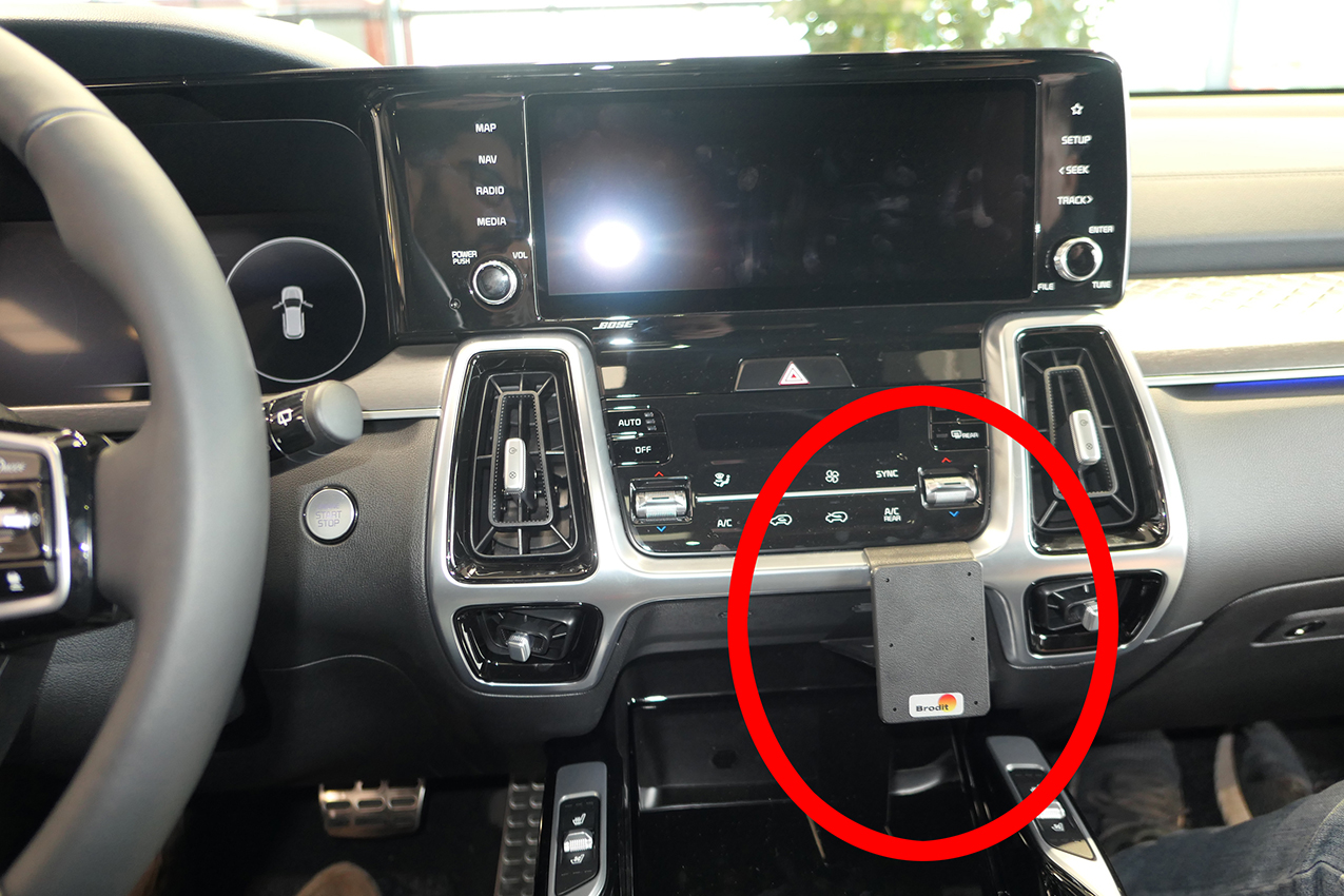 Brodit ProClip montážna konzola pre Kia Sorento 21-24, na stred