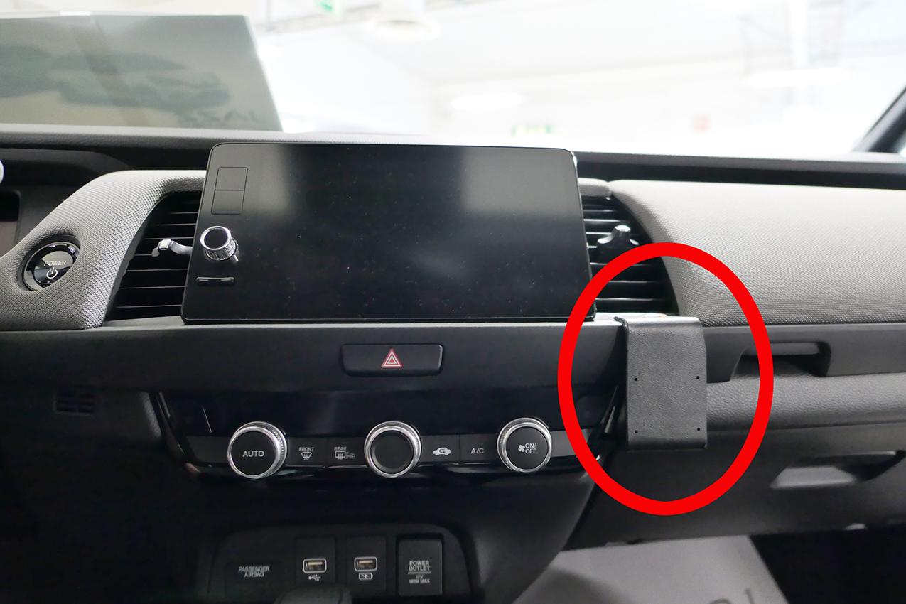 Brodit ProClip montážní konzole pro Honda Jazz Hybrid 21-24, na střed vpravo