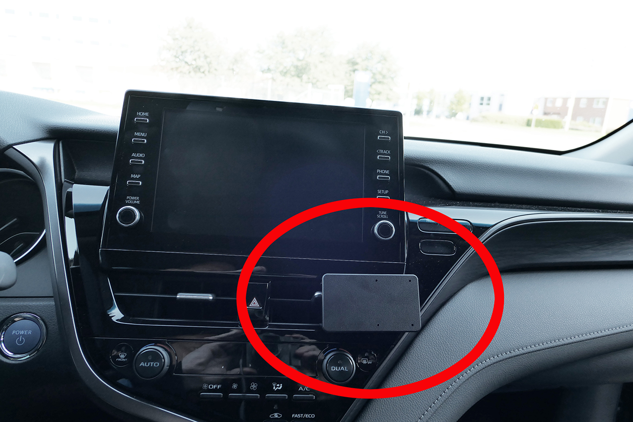 Brodit ProClip montážní konzole pro Toyota Camry 22-24, na střed vpravo