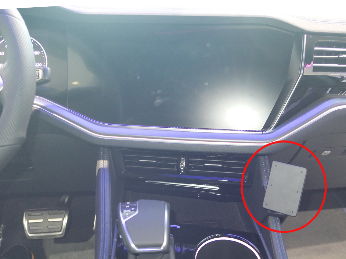 Brodit ProClip montážní konzole pro Volkswagen Touareg 24-25, na střed vpravo dolů