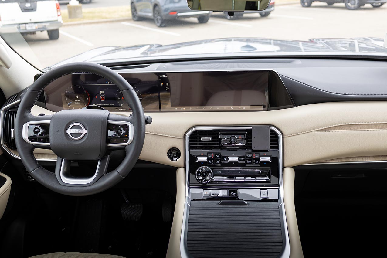 Brodit ProClip montážní konzole pro Nissan Patrol 25-25, Nissan Armada 25-25, na střed
