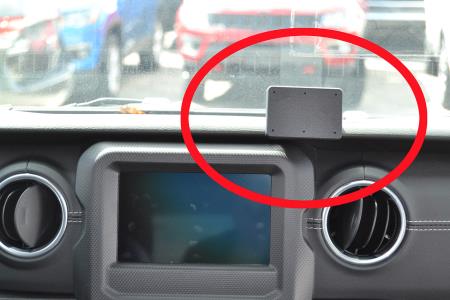 Brodit montážní konzole na palubní desku 855431