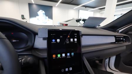 Brodit montážní konzole na palubní desku 856261